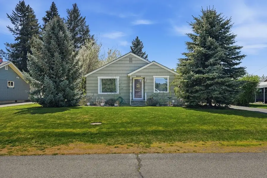 8604 E South River Way, Millwood, WA 99212 - #2