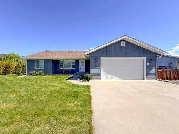 205 E Evergreen Dr, Kettle Falls, WA 99141