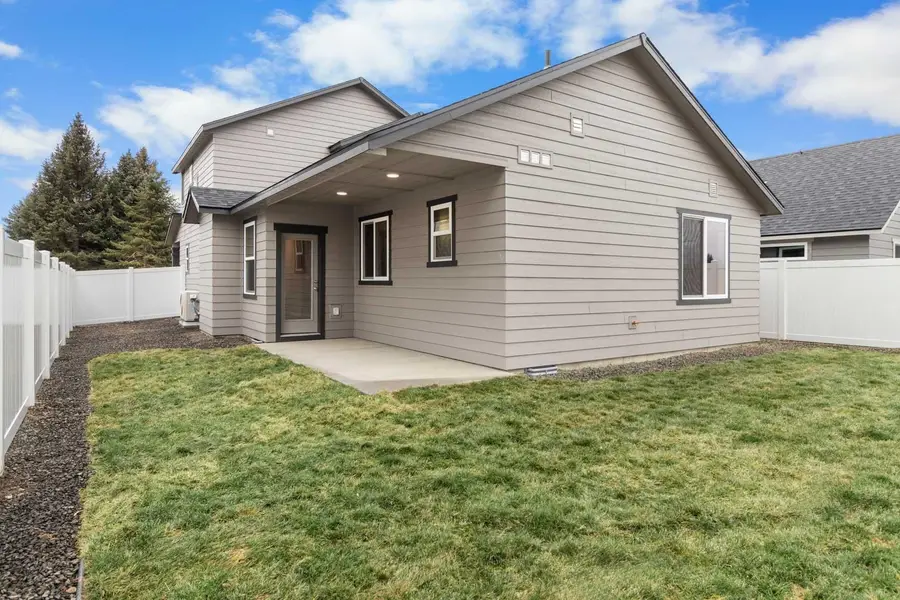 306 N Viewmont Ct, Greenacres, WA 99016 - #2