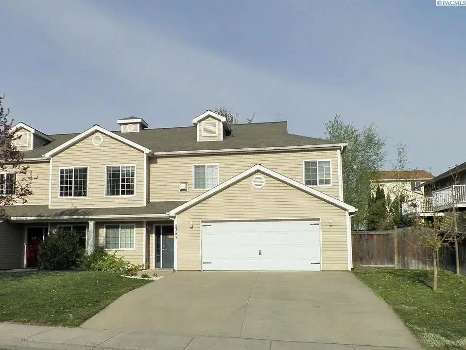 2357 NW Ridgeline Dr, Pullman, WA 99163 - #1