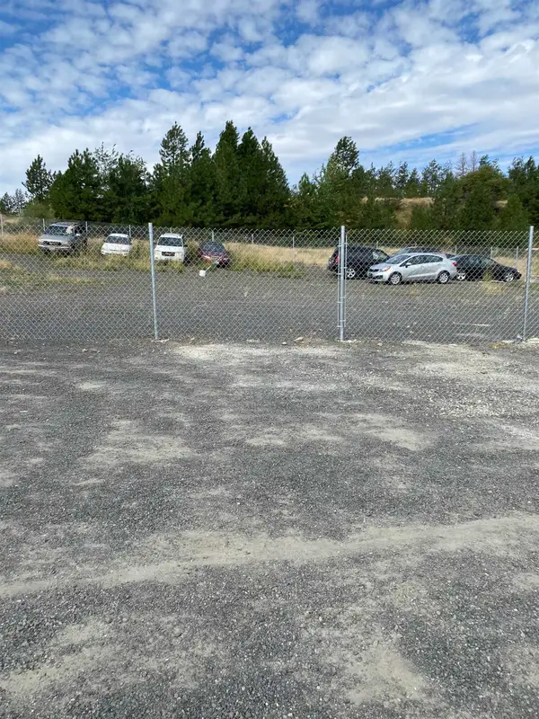 107 Simpson Pkwy, Cheney, WA 99004
