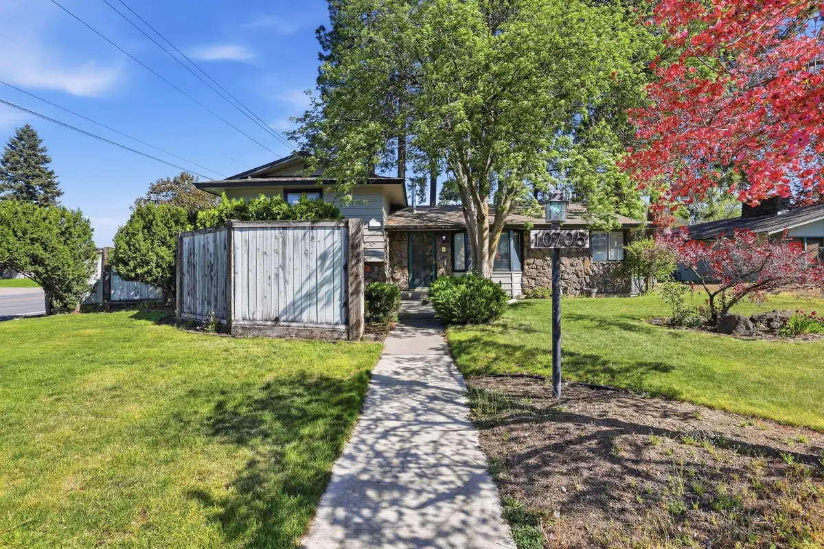 10705 E 23rd Ave, Spokane Valley, WA 99206 - #1