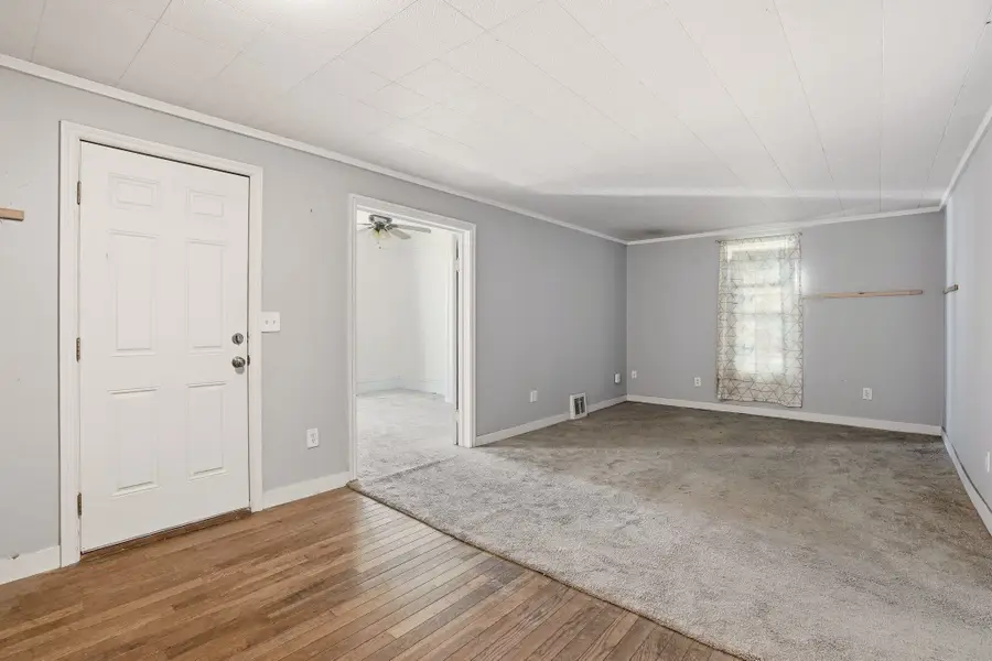 2425 E Gordon Ave, Spokane, WA 99207 - #2