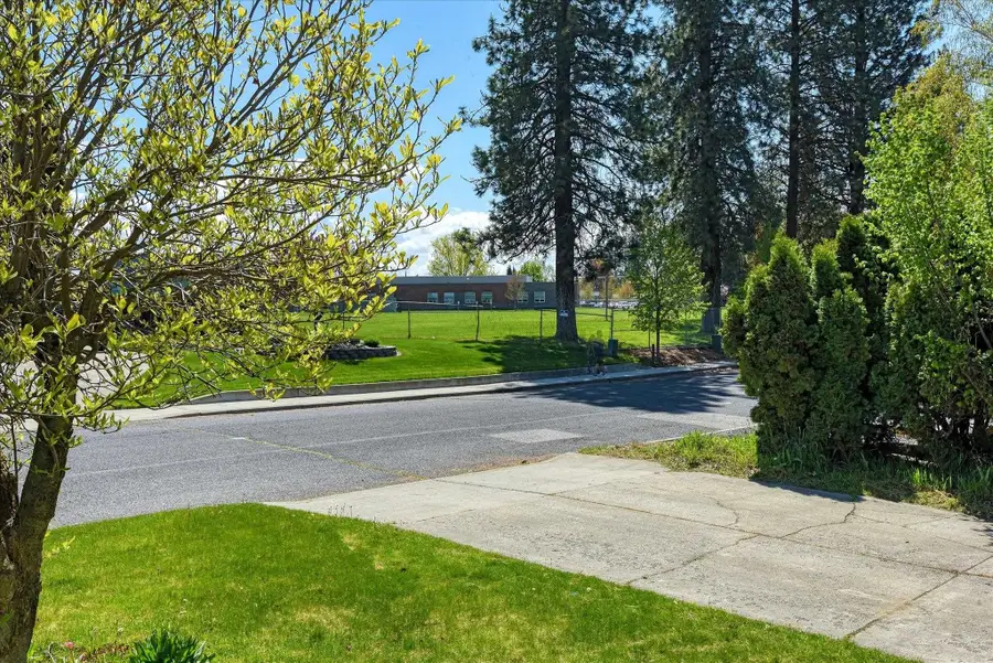 8515 N Antietam Dr, Spokane, WA 99208 - #3