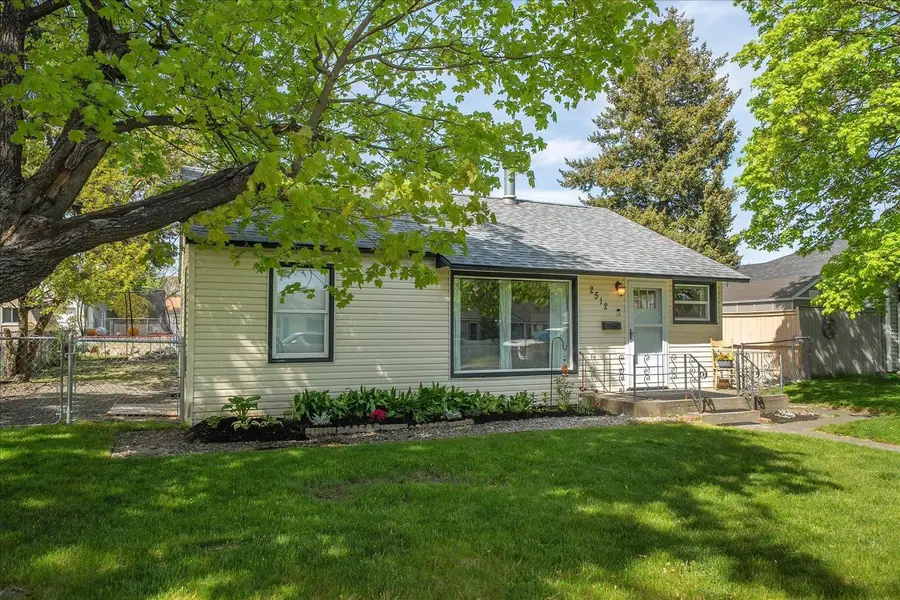 2512 W Olympic Ave, Spokane, WA 99205 - #2