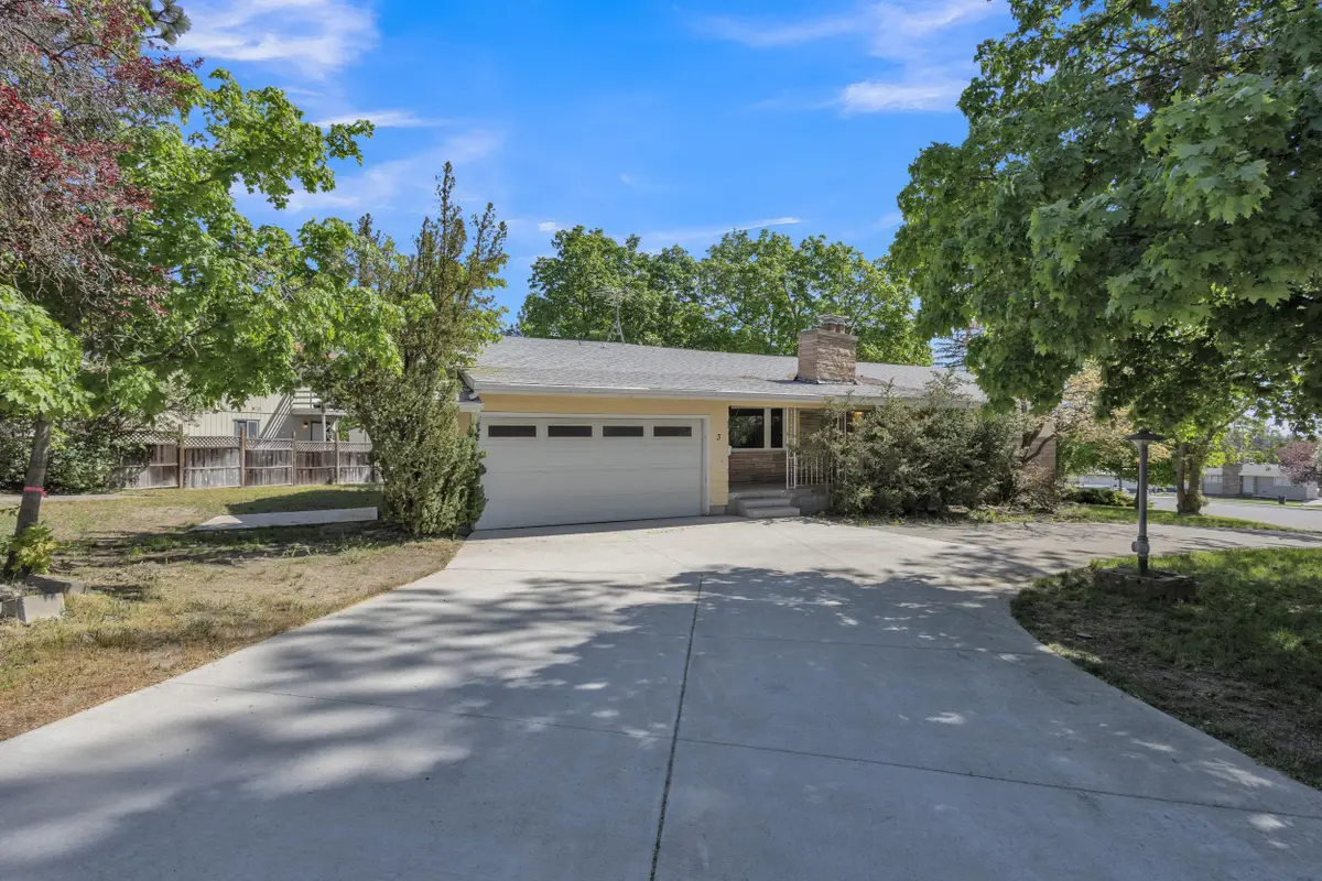 3 N 3rd St, Cheney, WA 99004 - #1