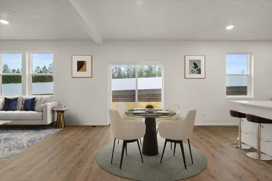 704 E 4th St, Deer Park, WA 99006 - #3