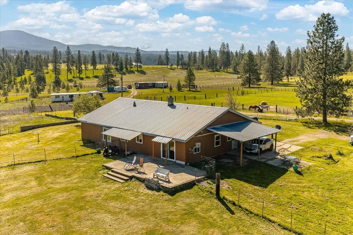 32604 N Elk Chattaroy Rd, Chattaroy, WA 99003 - #1