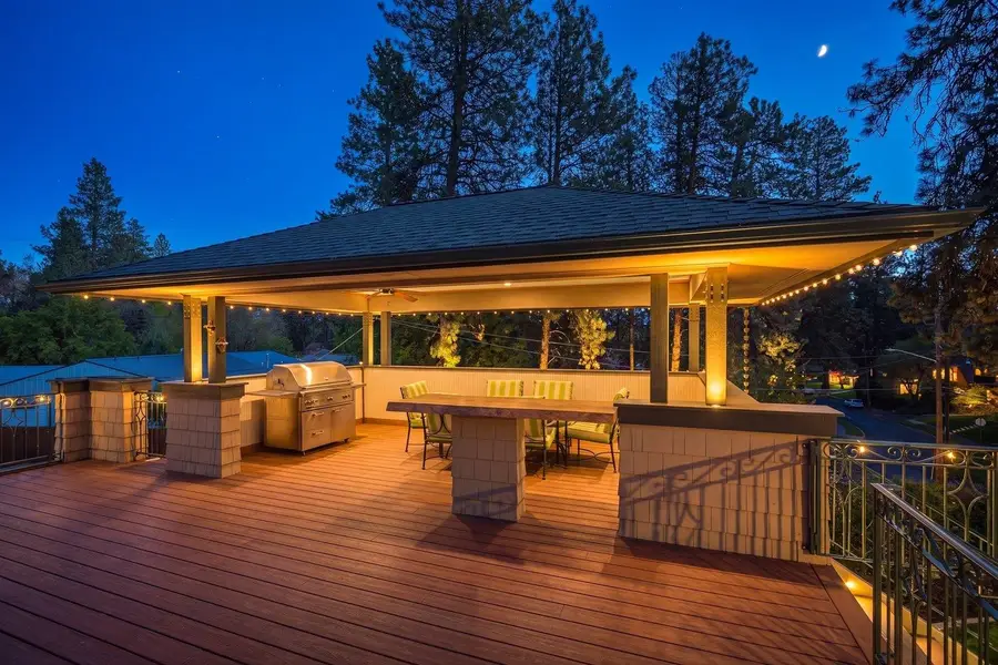 1807 S Rockwood Blvd, Spokane, WA 99203 - #3