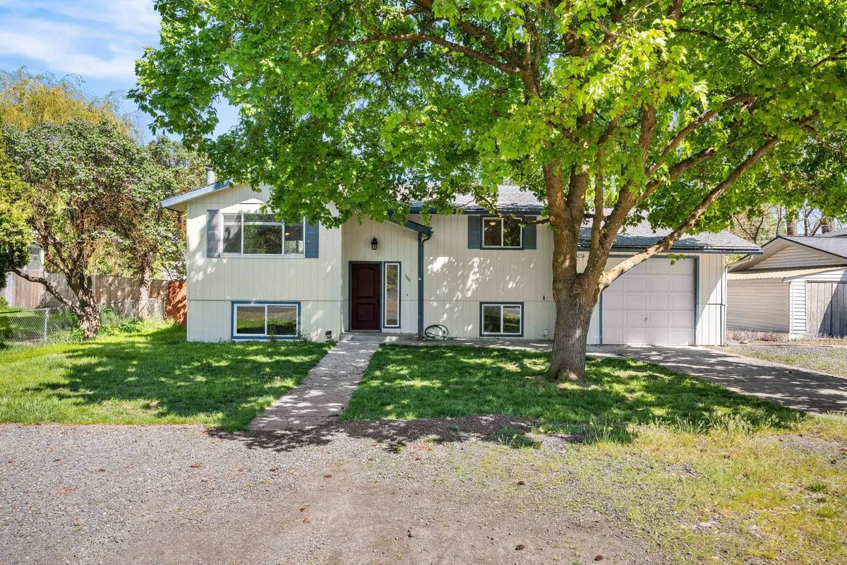 508 N Martin St, Medical Lake, WA 99022 - #1