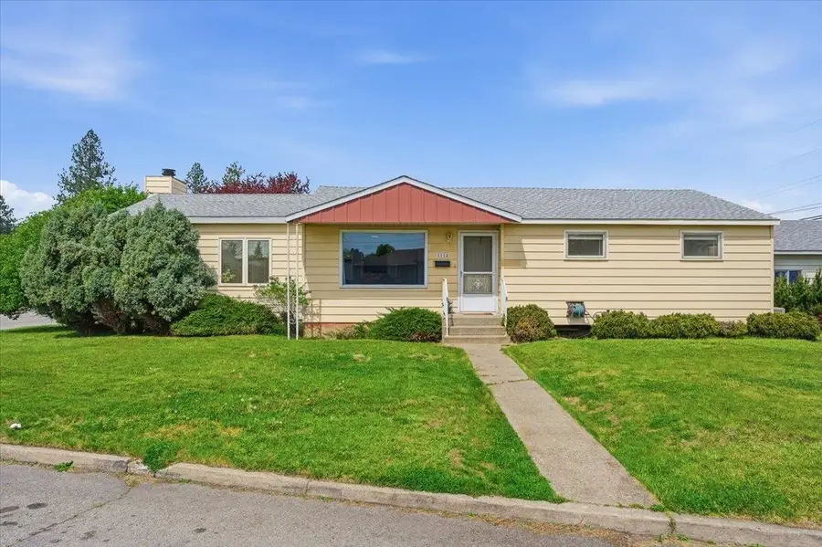1114 W Rosewood Pl, Spokane, WA 99208 - #2