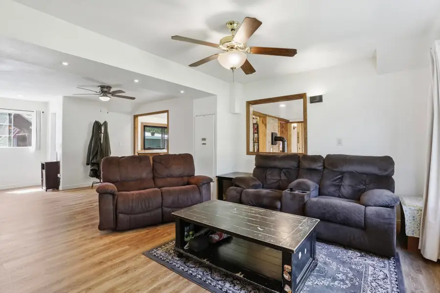 4422 Railroad Ave, Clayton, WA 99110 - #3