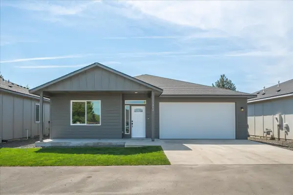17804 E 3rd Ln, Spokane Valley, WA 99016