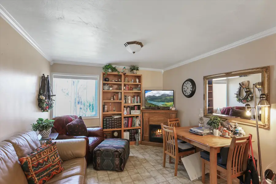 230 E 3rd St, Spangle, WA 99031 - #3