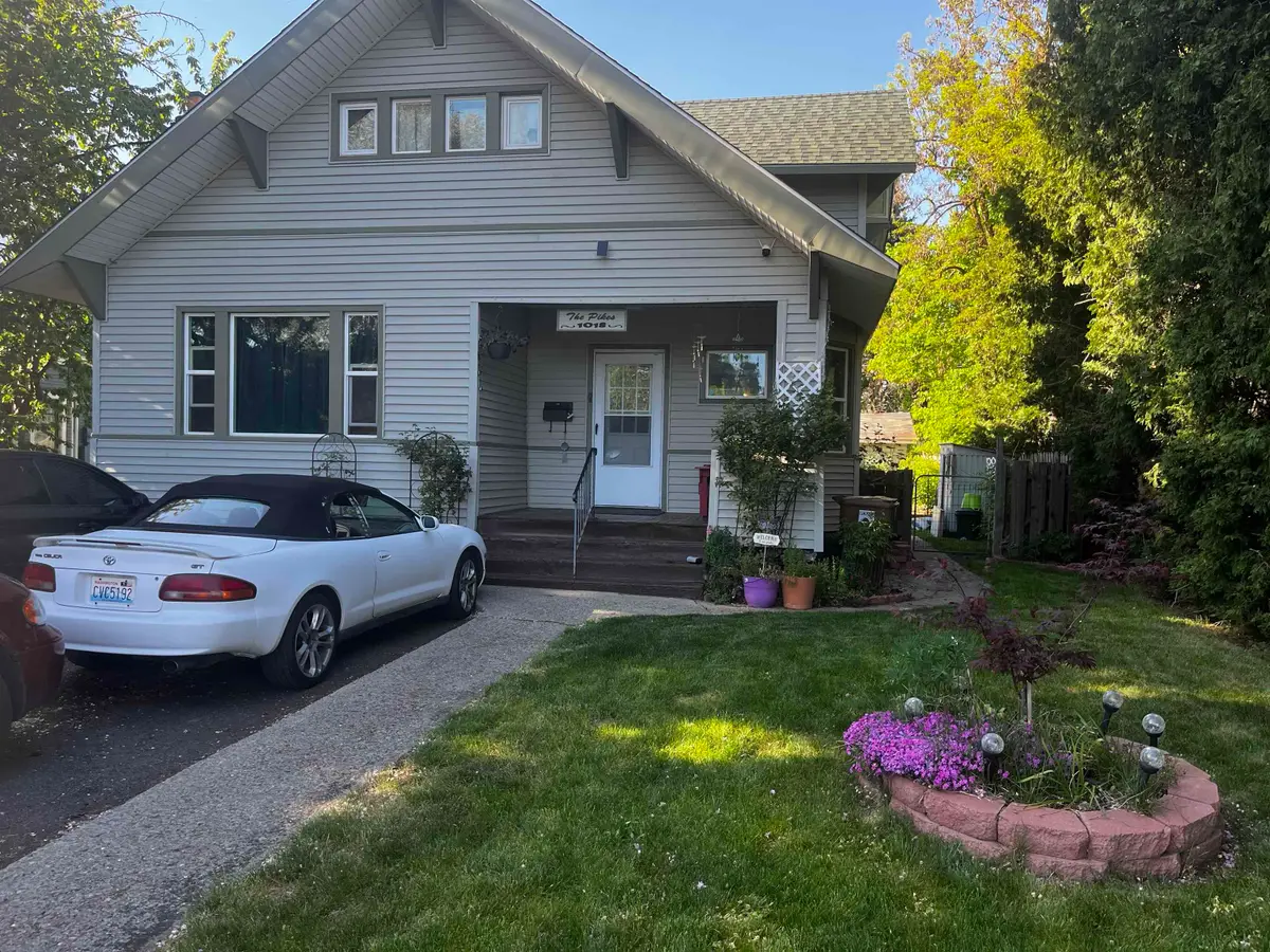 1018 W Grace Ave, Spokane, WA 99205 - #1