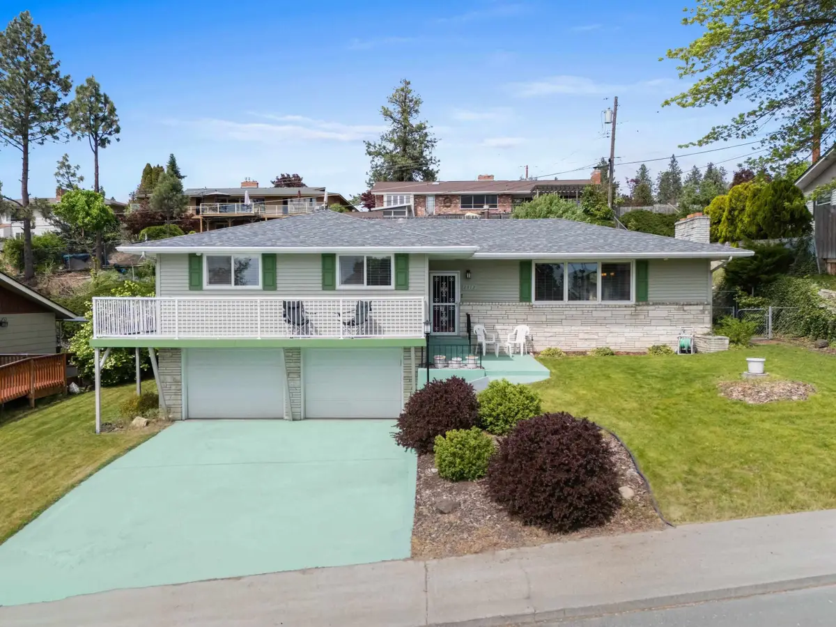 2312 W Woodside Ave, Spokane, WA 99208 - #1