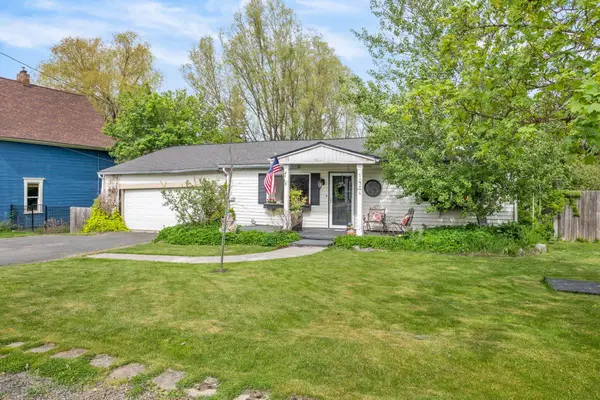 117 S Weaver St, Rockford, WA 99030