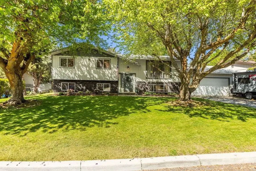 2111 E 63 Ave, Spokane, WA 99223 - #2