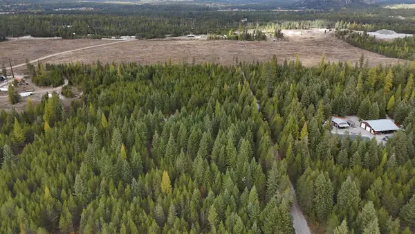 14506 Moonlight Ln, Newport, WA 99156