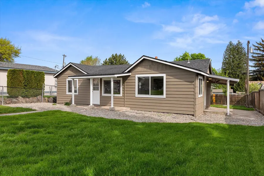 1107 E Columbia Ave, Spokane, WA 99208 - #2