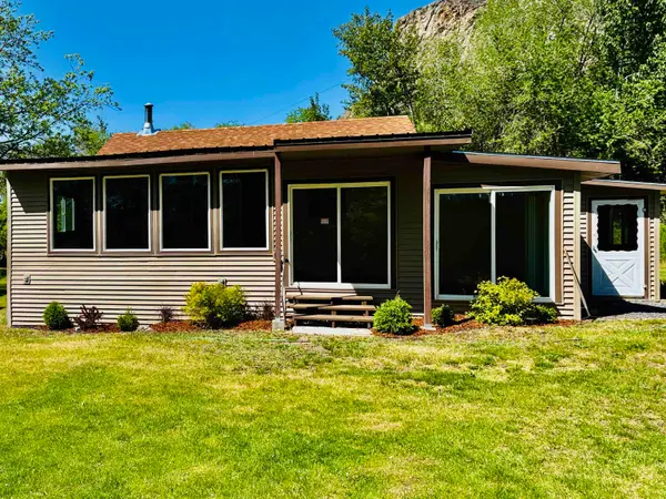 378C Elmer City Access Rd, Coulee Dam, WA 99116