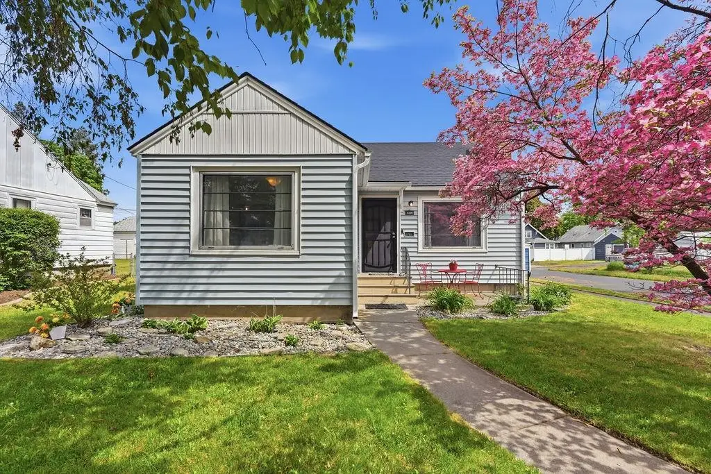 4304 N Jefferson St, Spokane, WA 99205 - #1