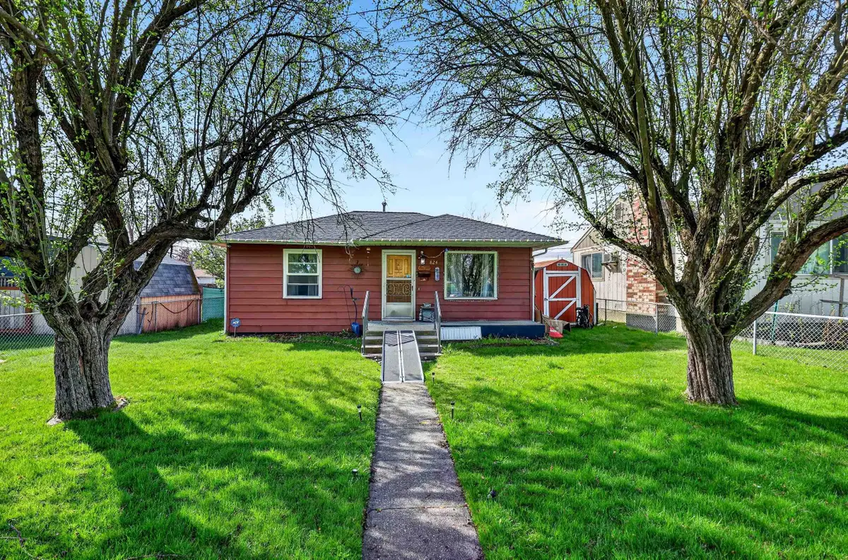 824 E Joseph Ave, Spokane, WA 99208 - #1