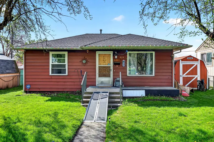 824 E Joseph Ave, Spokane, WA 99208 - #2