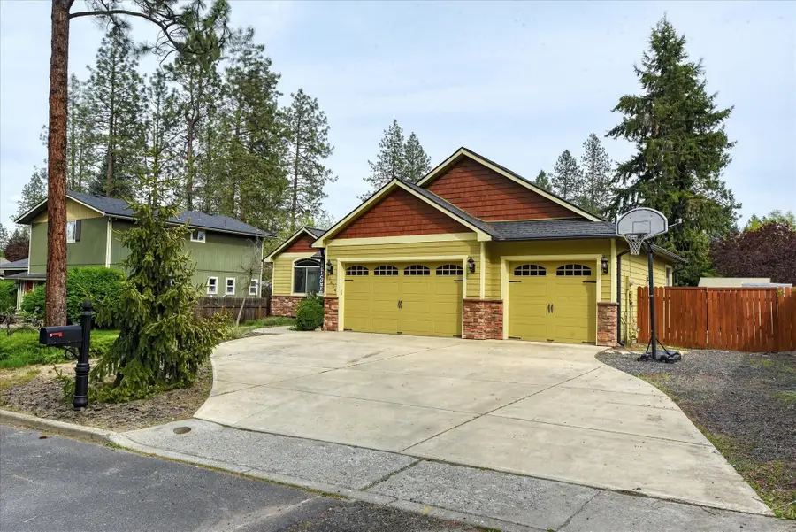 11604 N Galahad Dr, Spokane, WA 99218 - #3