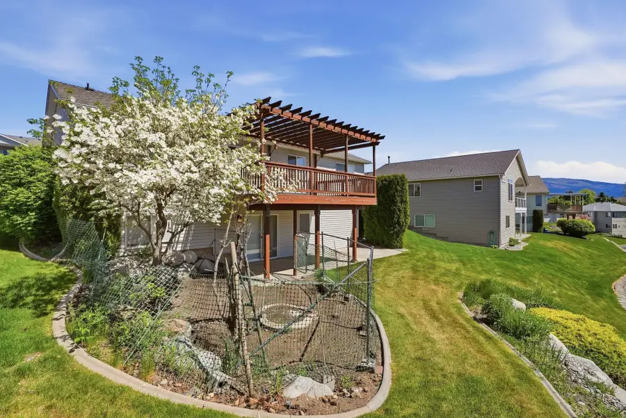 1021 N Tanglewood Ln, Liberty Lake, WA 99019 - #2
