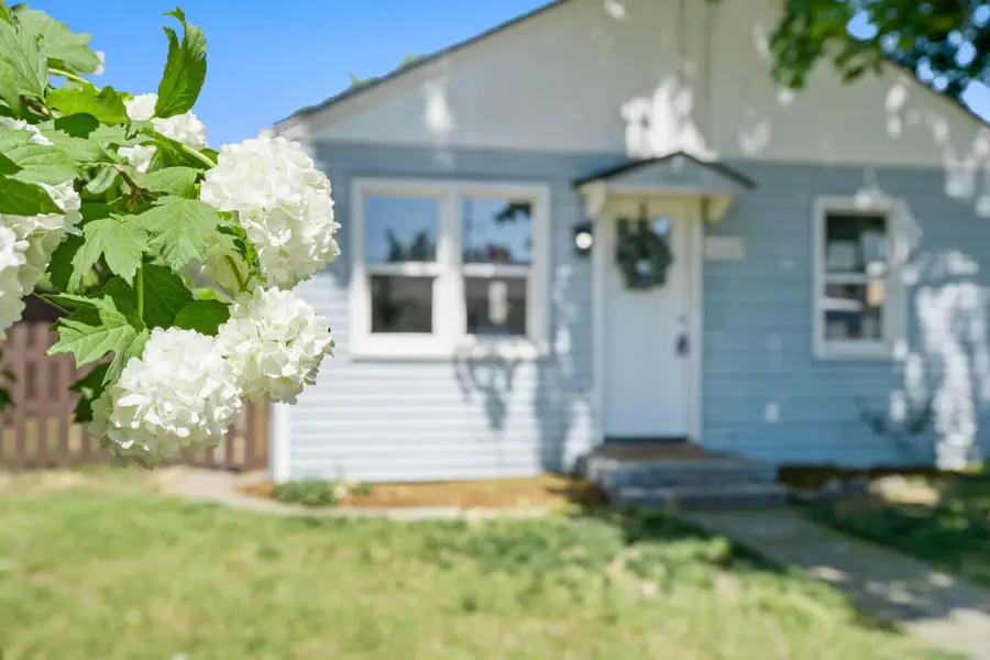 1027 E Princeton Ave, Spokane, WA 99207 - #3