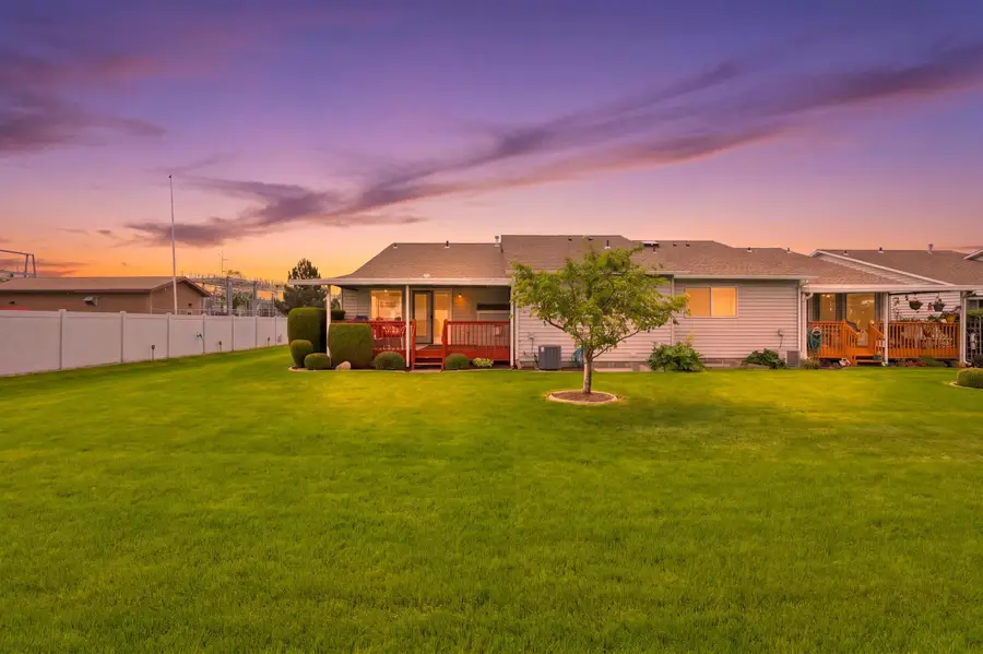 1609 S Newer Ln, Spokane Valley, WA 99037 - #2