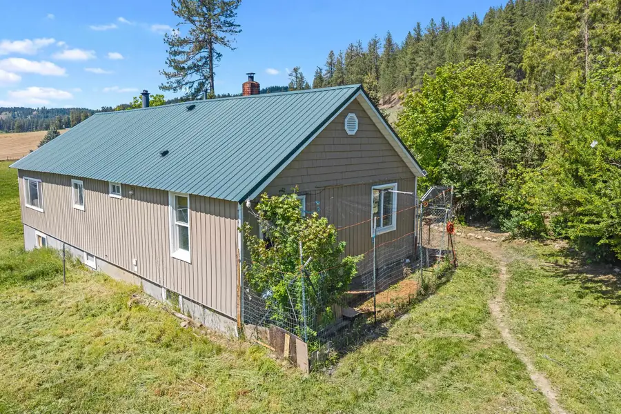 2083 Marble Valley Basin Rd Rd, Addy, WA 99101 - #2