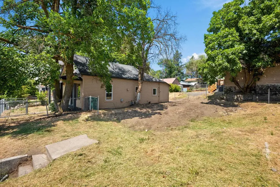 1606 W Maxwell Ave, Spokane, WA 99201 - #2