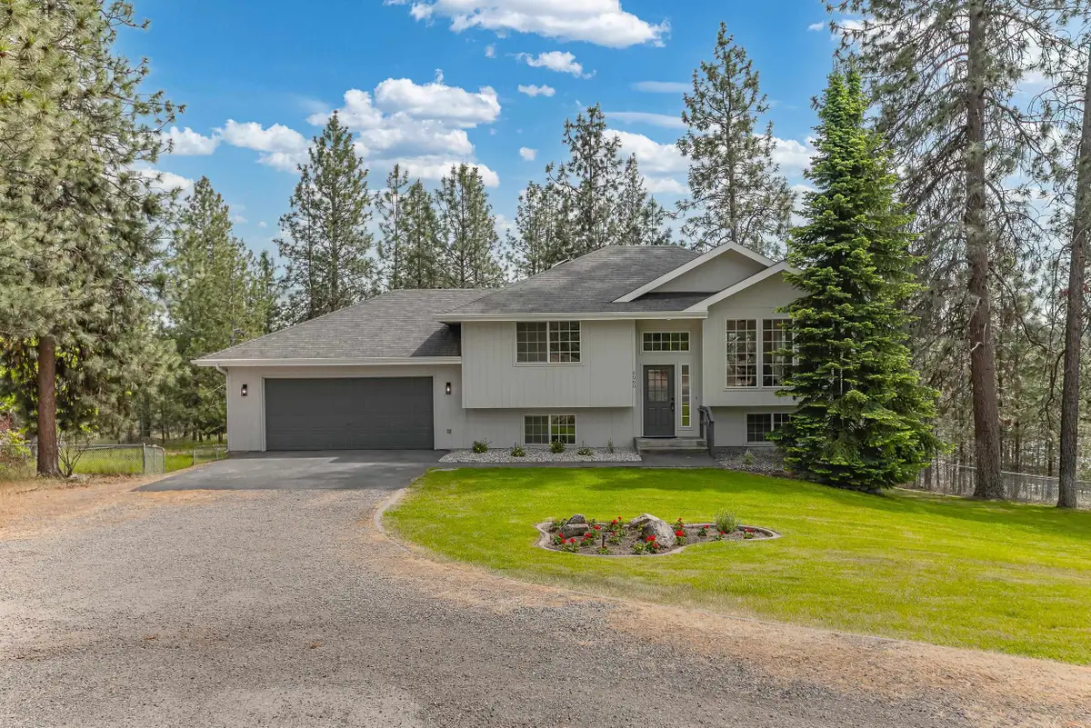6060 N Sunview Way, Nine Mile Falls, WA 99026 - #1