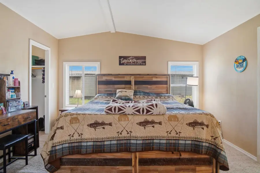 35312 N Newport Hwy, Chattaroy, WA 99003 - #2