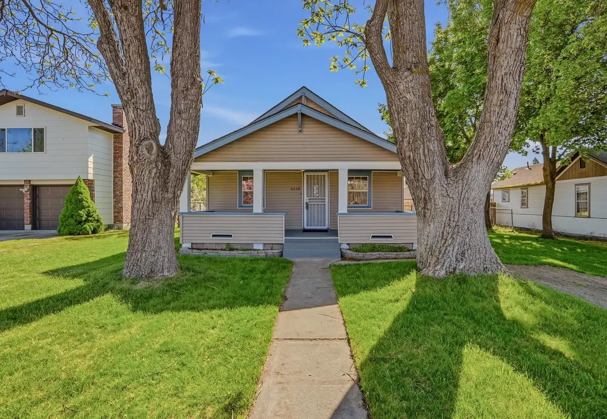 6208 N Whitehouse St, Spokane, WA 99205 - #1