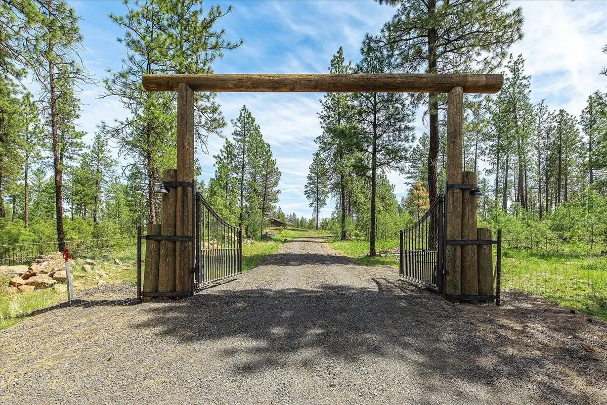 23755 S Ritchey Rd, Cheney, WA 99004 - #1