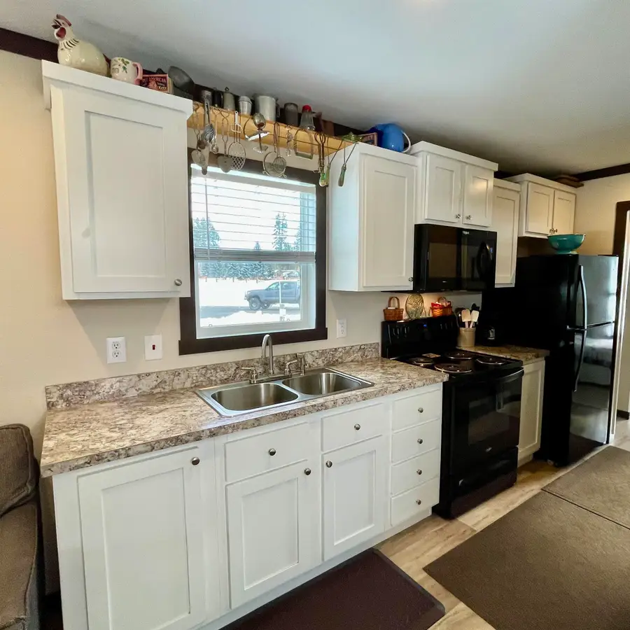 21 Explorer Ln, Usk, WA 99180 - #3