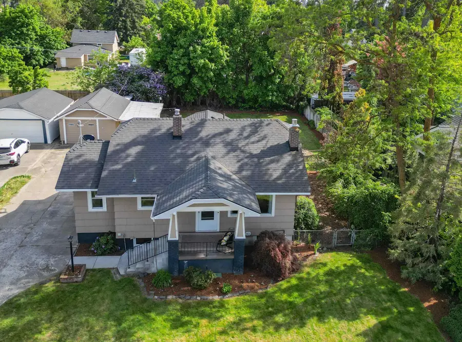 1032 E 33rd Ave, Spokane, WA 99203 - #2