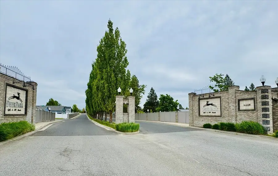 1013 N Country Club Dr #Unit B, Deer Park, WA 99006 - #2