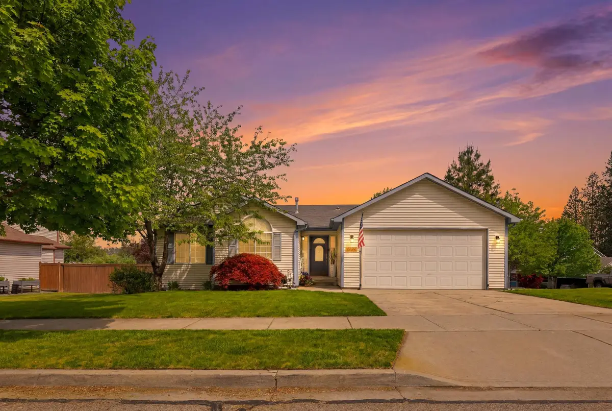 6729 S Moran View Dr, Spokane, WA 99224 - #1