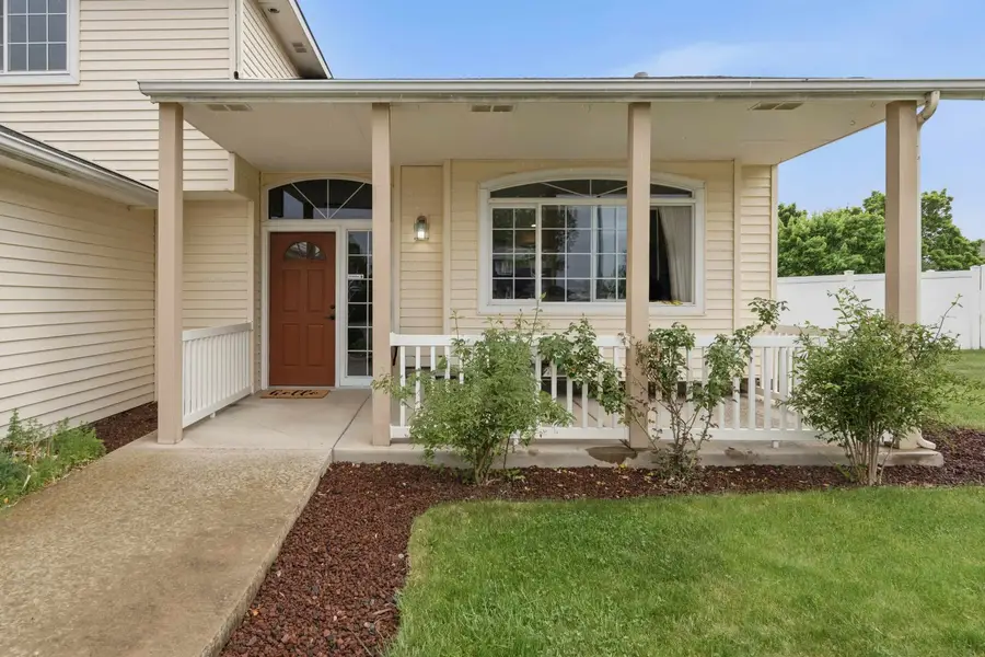 1616 N Rio Grande Ln, Greenacres, WA 99016 - #2
