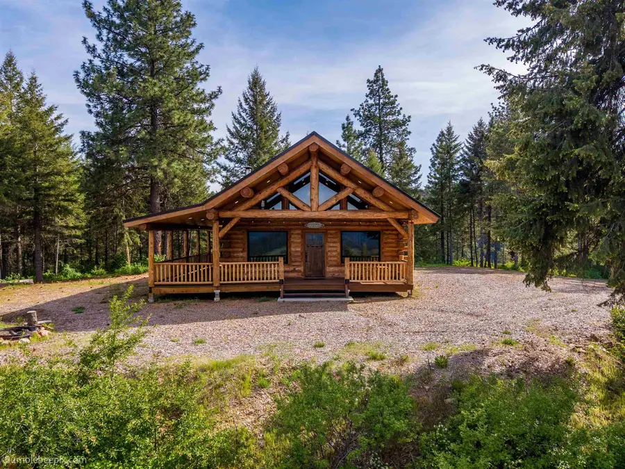 325 Castle Rock Dr, Newport, WA 99156 - #2