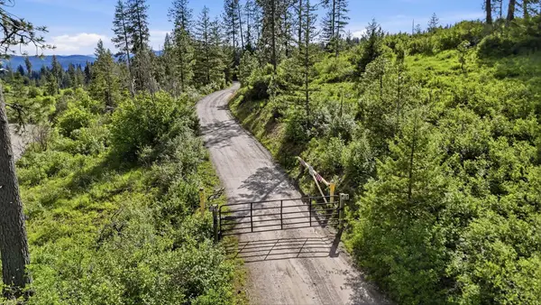 15727 N Koth Rd, Newman Lake, WA 99025