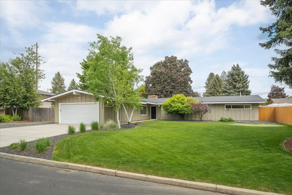 5709 S Magnolia St, Spokane, WA 99223 - #1