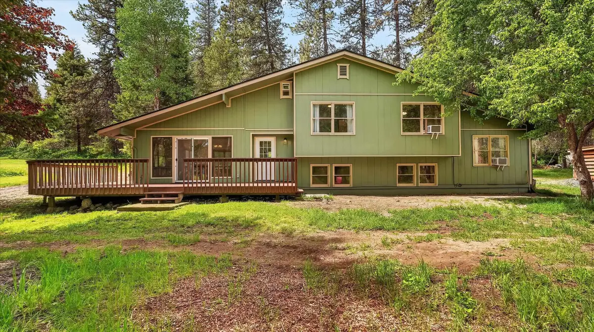 23311 N Crescent Rd, Chattaroy, WA 99003 - #1