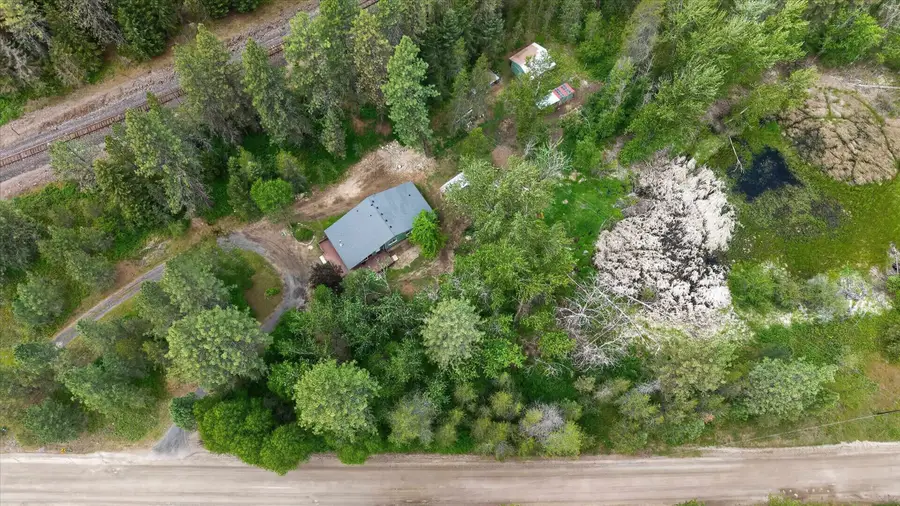 23311 N Crescent Rd, Chattaroy, WA 99003 - #2