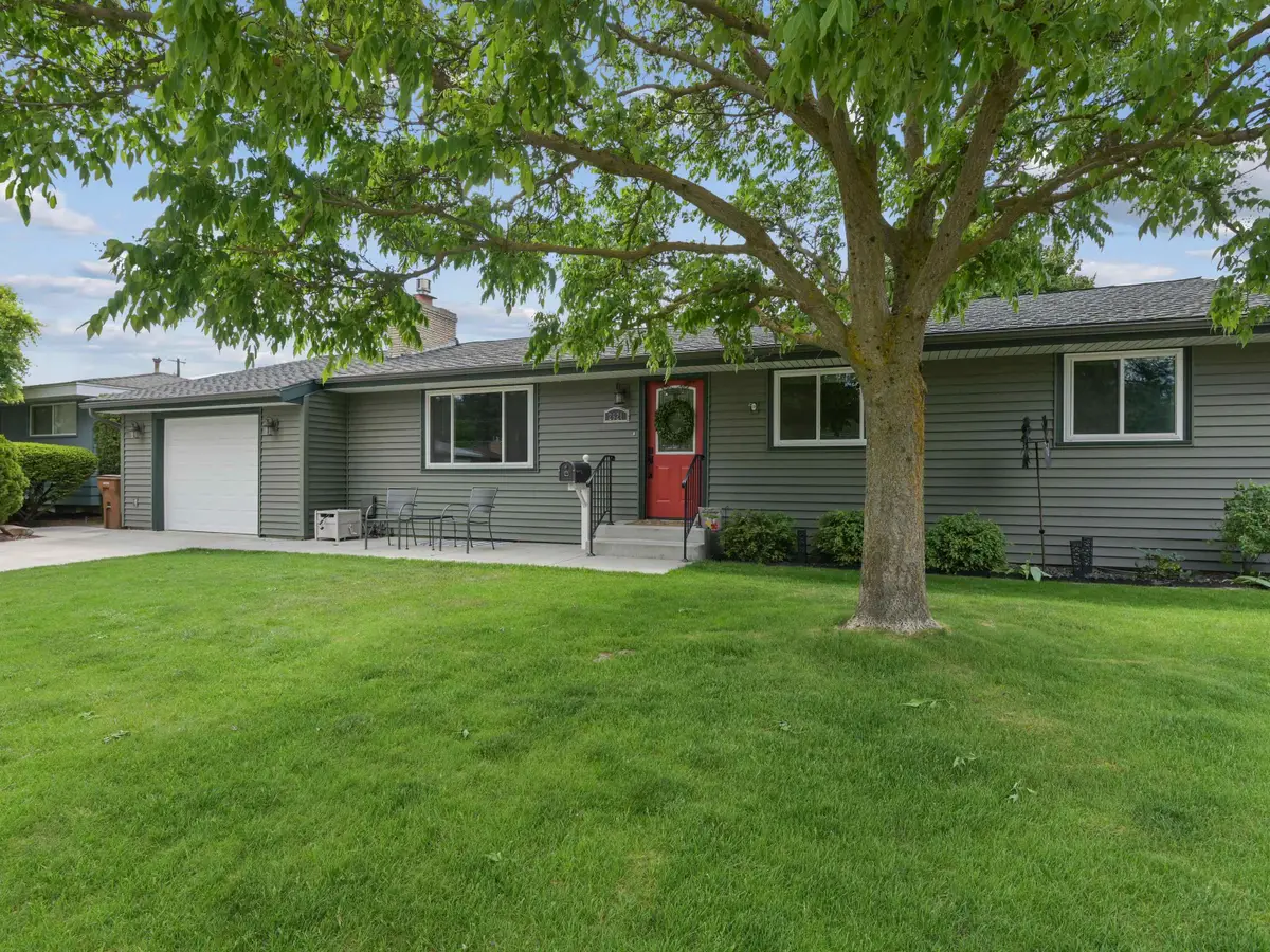 2921 W Holyoke Ave, Spokane, WA 99208 - #1