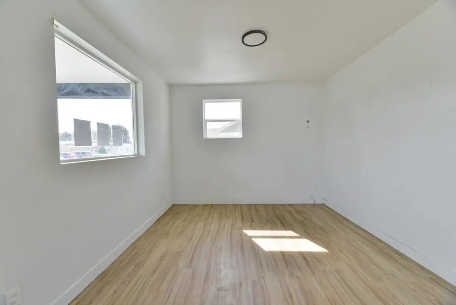 915 E Broad Ave, Spokane, WA 99207 - #3